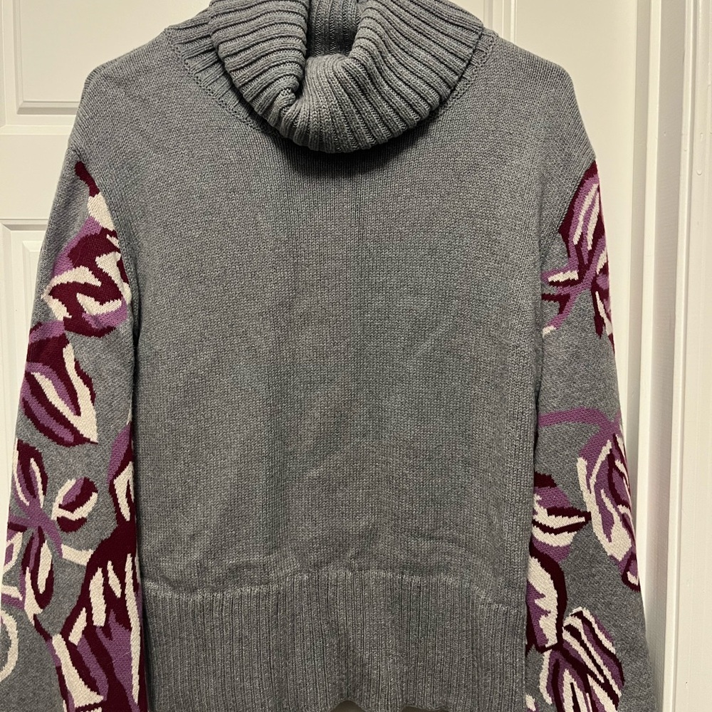 CAbi Style #3704 Eden Pullover Fall 19 Collection Floral Flared Sleeves